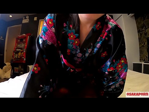 ❤️ Keçika ciwan a cosplay ji seksê hez dike ku bi orgazmê bi şûjinek di hespêk û blowjob de. Keçika Asyayî ya bi pisîka porî û bi cil û bergên kevneşopî yên Japonî di vîdyoya amator de ku masturbasyona bi pêlîstokên qijikê nîşan dide. Sakura 3 OSAKAPORN. Kalîteya seksê li porno ku.analpics.ru ﹏